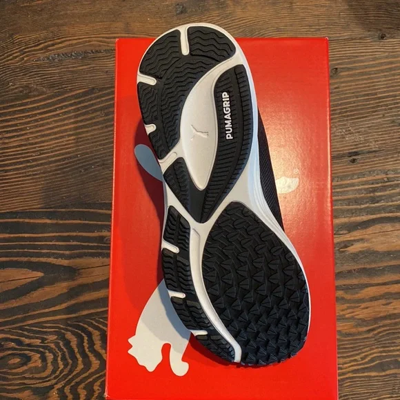 Brand New Puma running shoes - Picture 3 of 5
